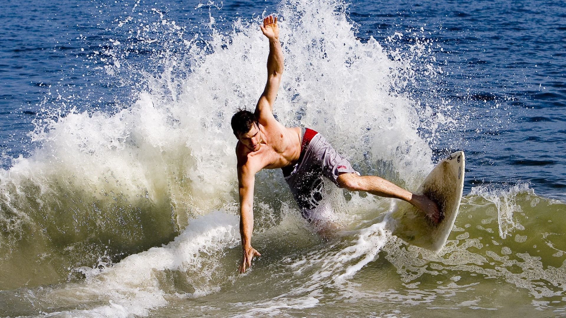 开拓者主帅公开晒训练成绩表 队员拼劲十足，开拓者新主帅