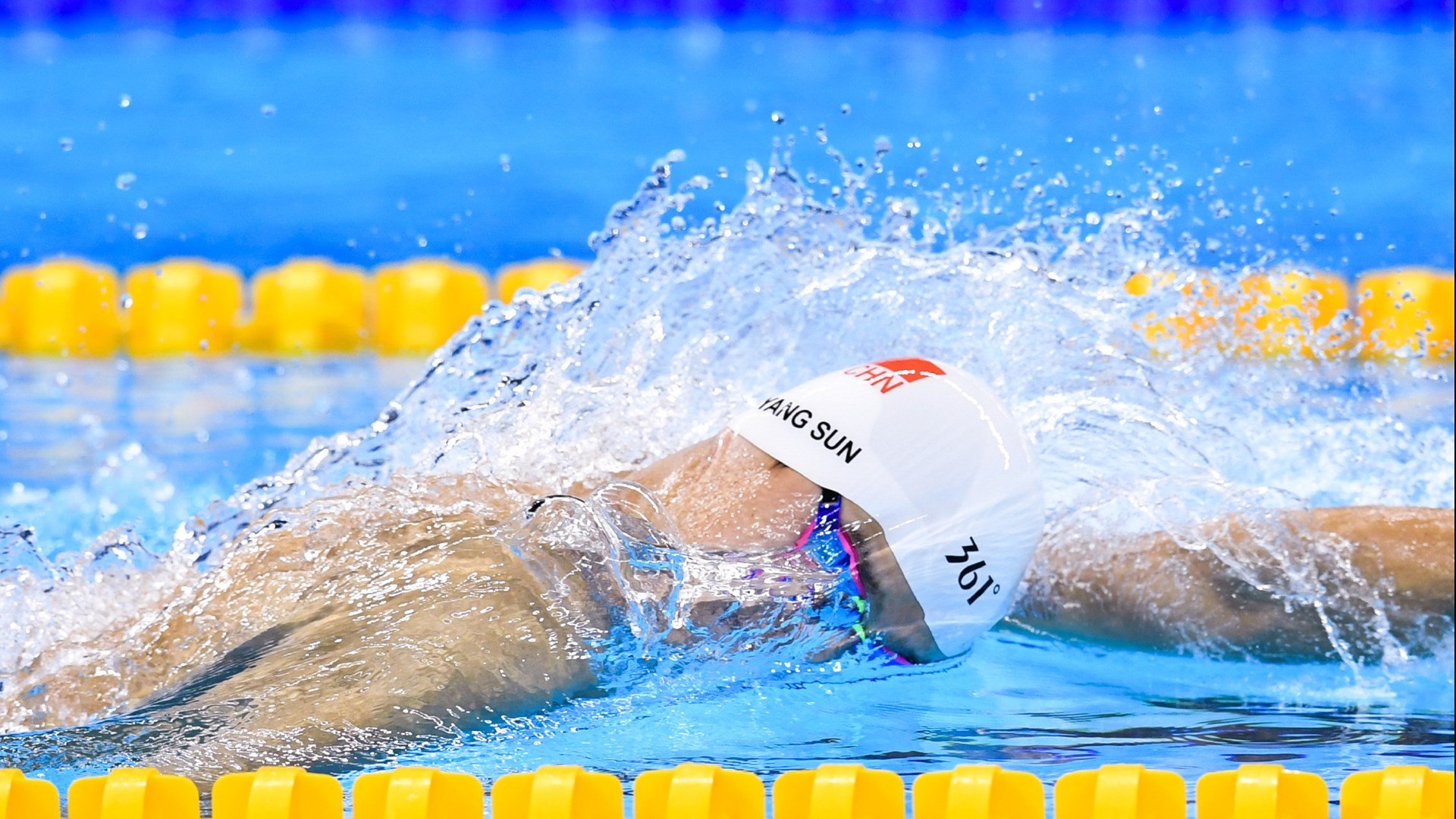 河北队技高一筹，团结取得胜利